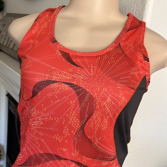 Workout Tank - Picture 2 of 8